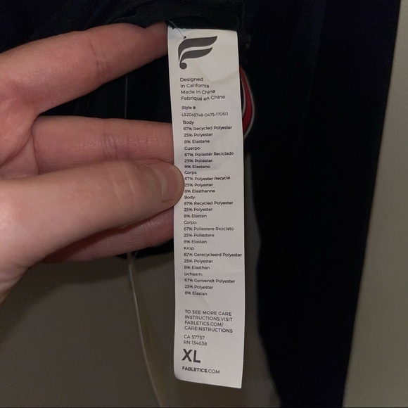 New with Tags Fabletics Eco Conscious Front Twist Top Women’s Size XL 12/14 - Picture 10 of 10